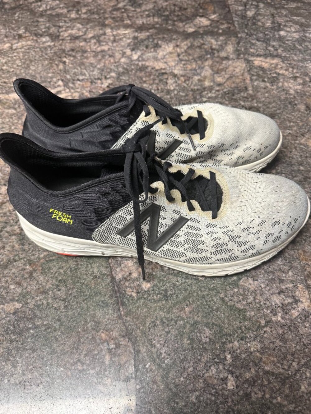 NIKE FRESH FOAM SIZE 13 GOOD CONDITION